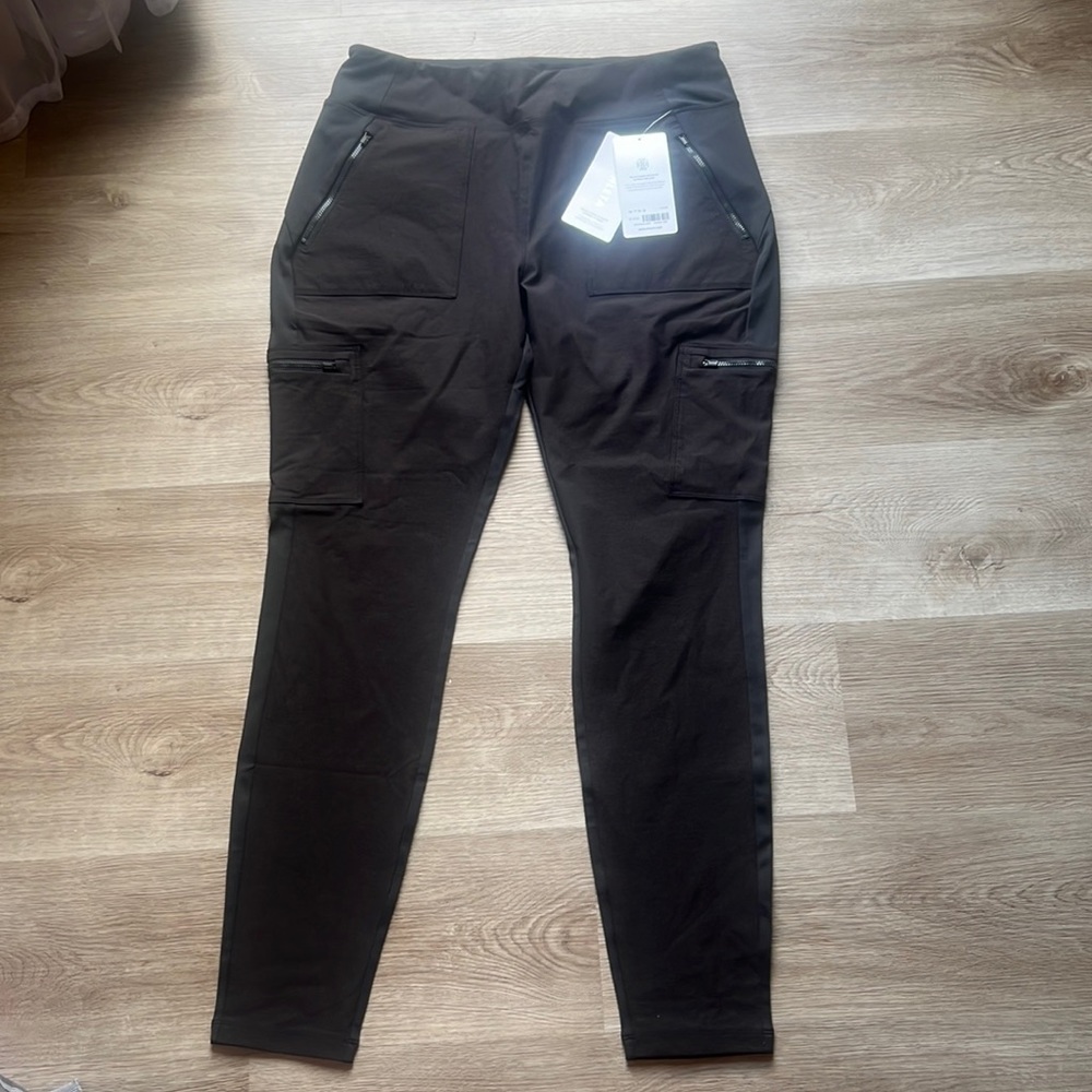 Athleta Headlands Hybrid Cargo tight